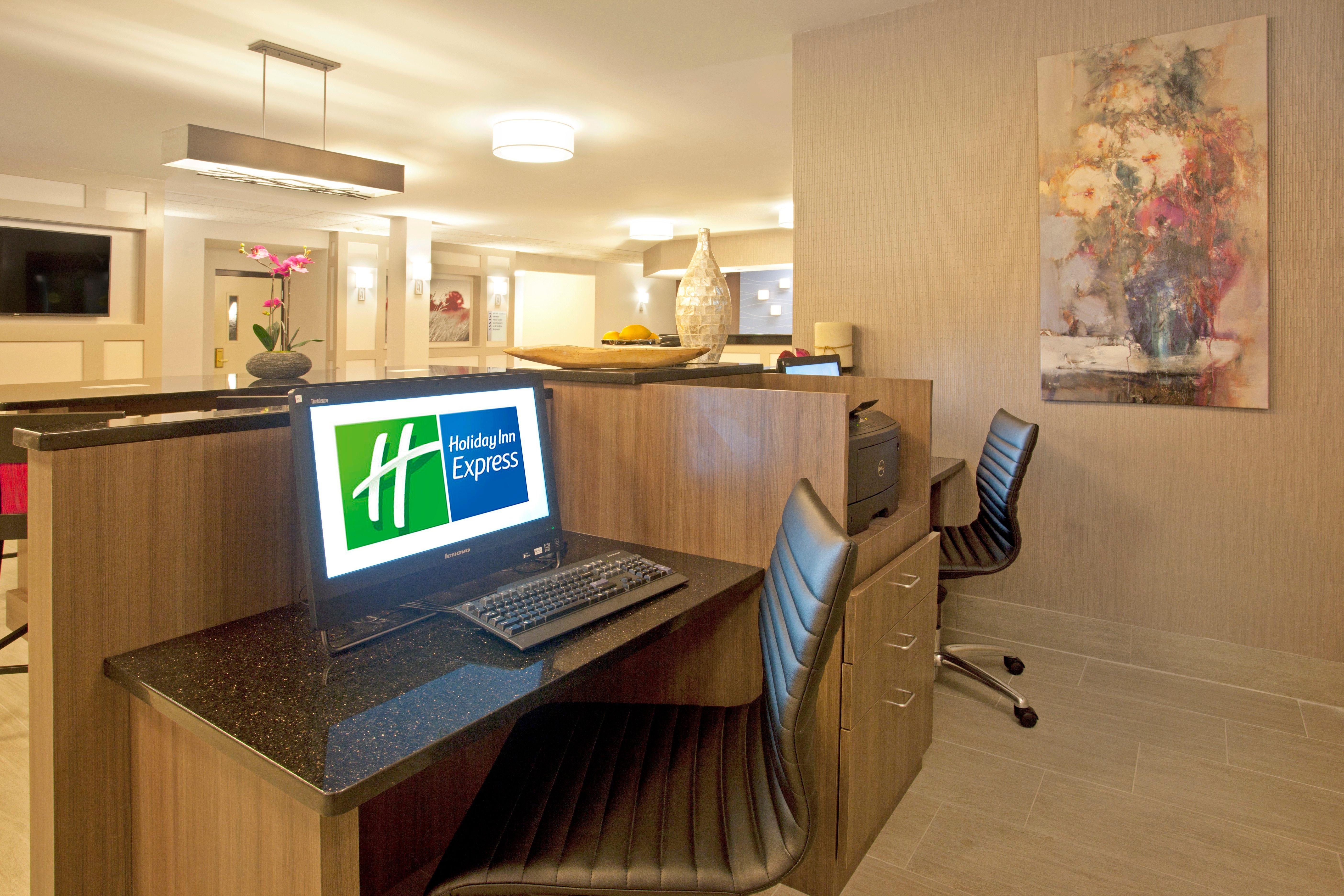 Holiday Inn Express Hotel & Suites Minneapolis - Minnetonka By Ihg Dış mekan fotoğraf