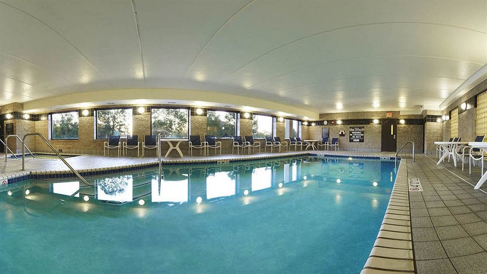 Holiday Inn Express Hotel & Suites Minneapolis - Minnetonka By Ihg Dış mekan fotoğraf